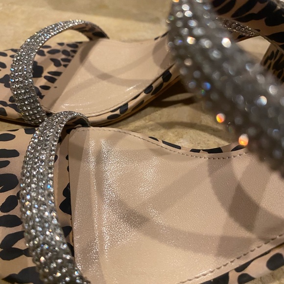Vince Camuto leopard sandals - Picture 8 of 11